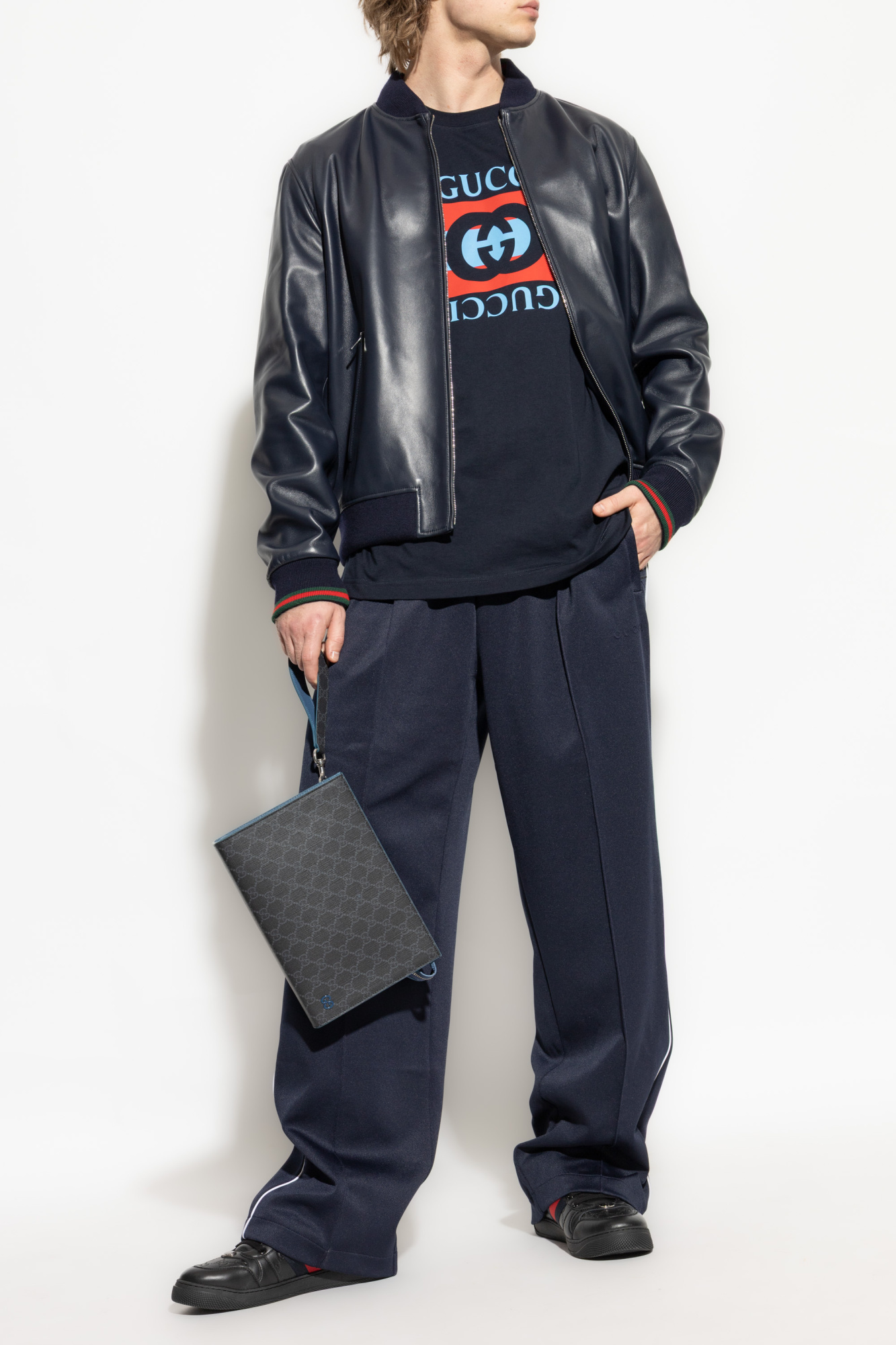 GUCCI ペイントロゴTシャツ GUCCI ロゴプリント Tシャツ - メルカリ